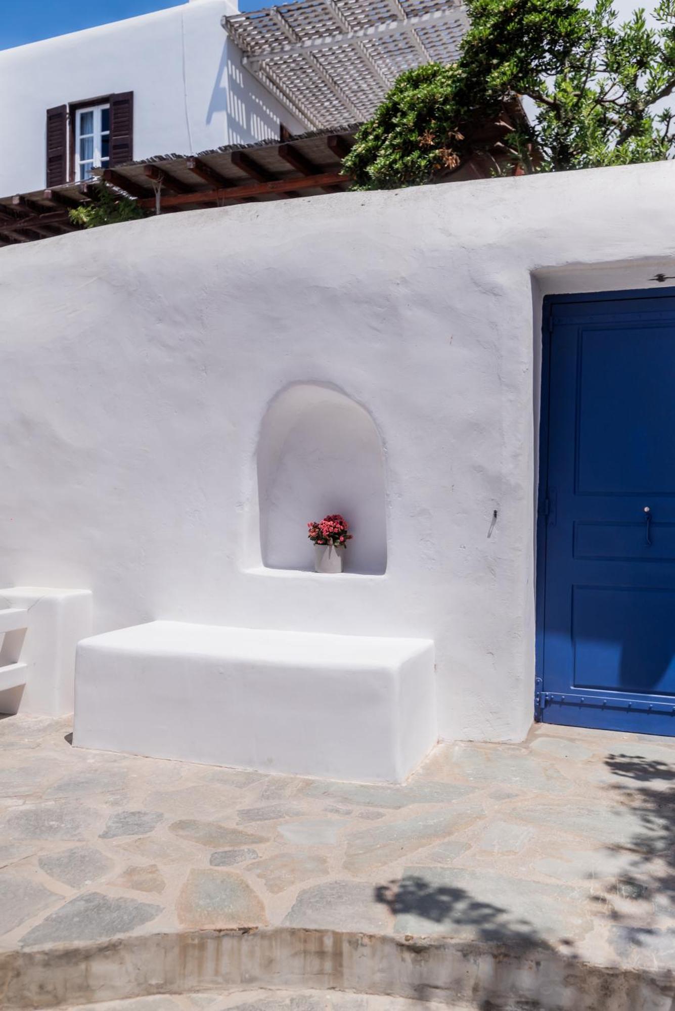 Olive Tree Mykonos Town Semi-Basement Apartment Экстерьер фото